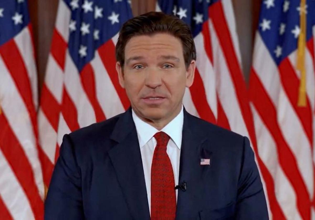 El gobernador de Florida, Ron DeSantis, al anunciar este domingo su retirada de la carrera por la Casa Blanca.