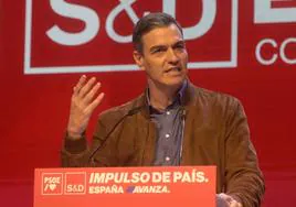 Pedro Sánchez hace el anuncio durante la Convención Política del PSOE.