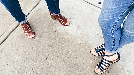 Para ellas: las sandalias cómodas para pies delicados
