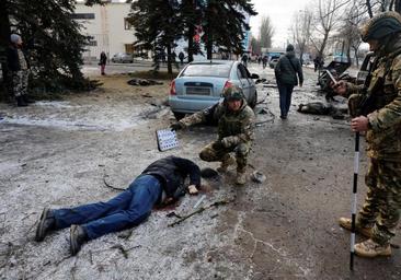 Las tropas rusas no cejan en sus intentos de ganar terreno en la región de Donetsk