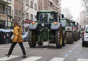 Planas convoca a los agricultores ante la amenaza de protestas