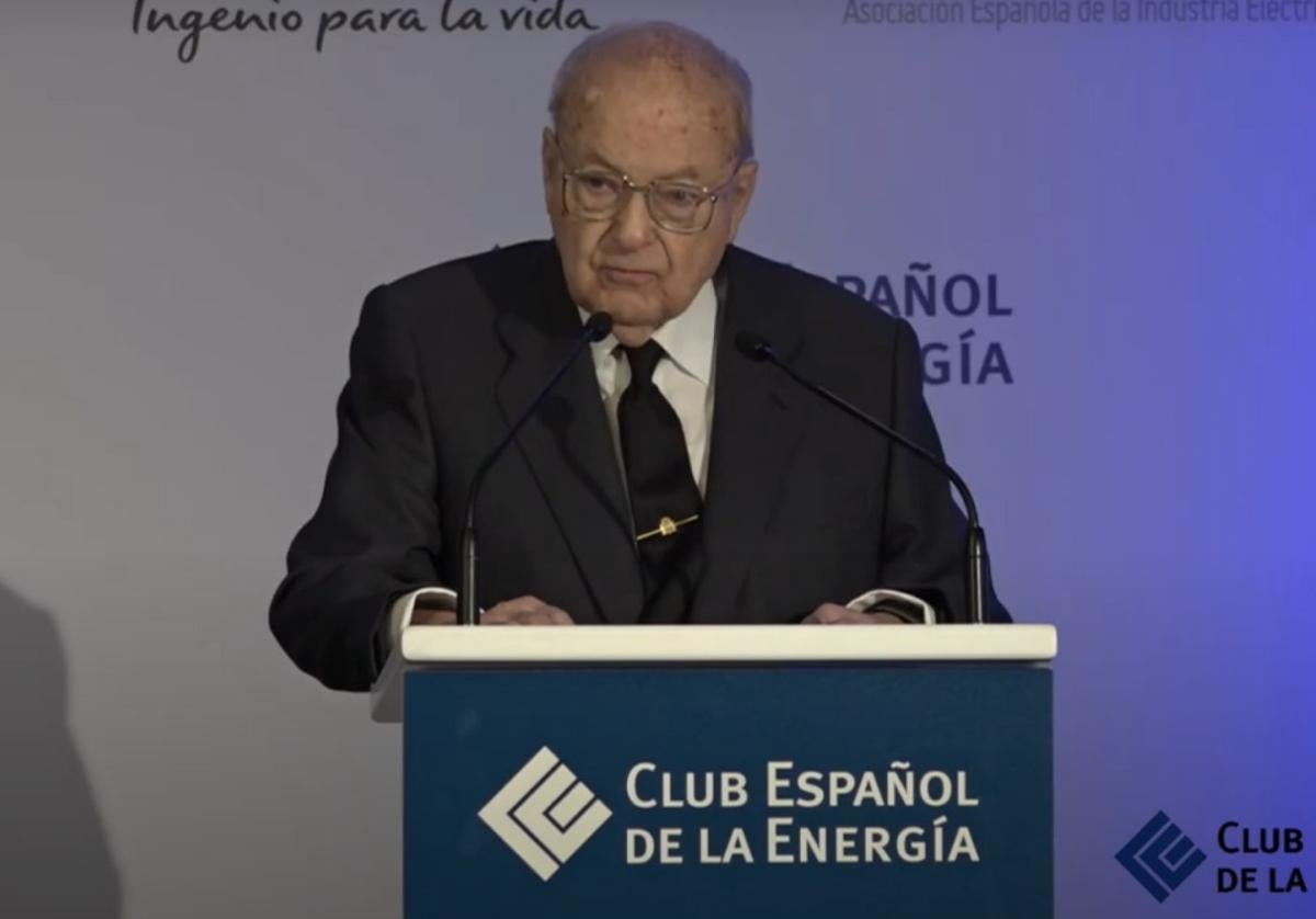 José Luis Antoñanzas, al recibir el Premio de la Energía de Enerclub, en 2018.