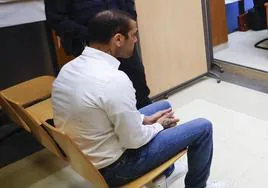 Alves durante la primera sesión del juicio en la Audiencia de Barcelona
