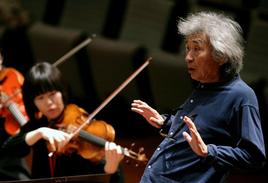 El director Seiji Ozawa.