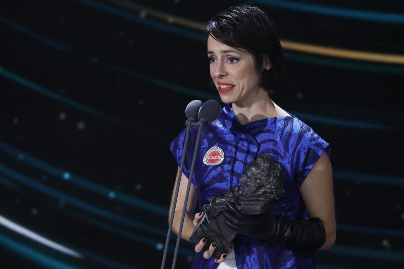 La directora Estibaliz Urresola recibe el Goya a Mejor Director Novel por '20.000 especies de abejas'