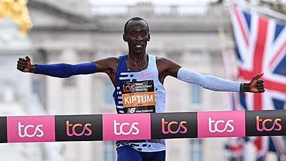 Kelvin Kiptum: El talento que cuidaba cabras y soñaba con asaltar la historia del maratón