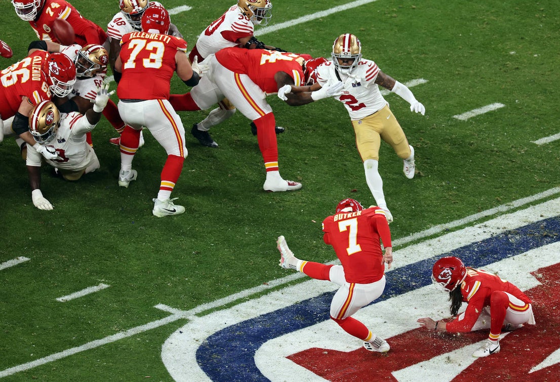 Harrison Butker recortó distancias en el tercer cuarto con un field goal desde 57 yardas de distancia que volvía a establecer un nuevo récord en la Super Bowl.