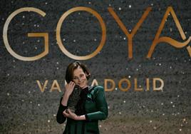Sigourney Weaver, con su premio Goya.