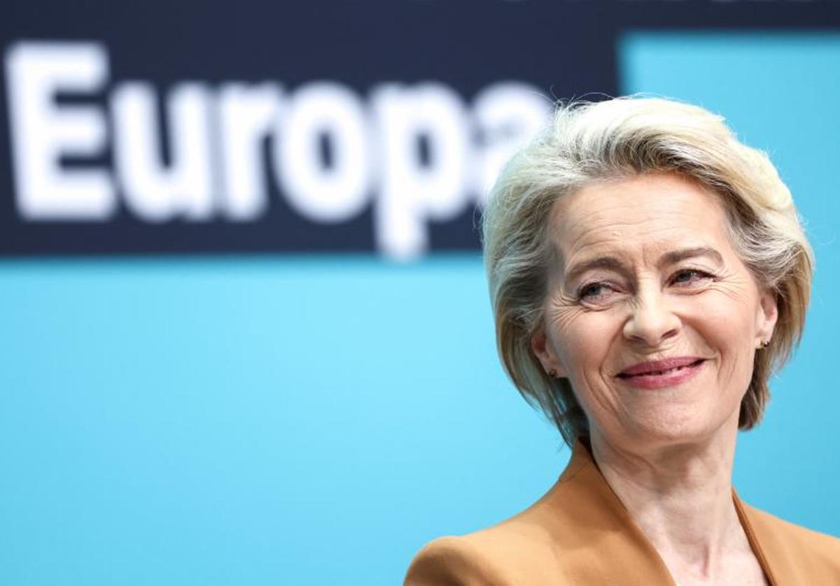 La presidenta de la Comisión Europea, Ursula von der Leyen, duramte su comparecencia de este lunes en Berlín.