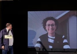 Marta Rovira interviene por videoconferencia desde Suiza en un acto con el líder de ERC Oriol Junqueras.