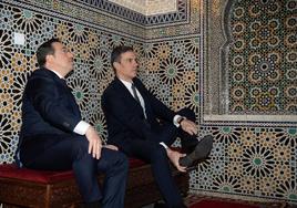 Pedro Sánchez y José Manuel Albares, en su última visita a Marruecos.