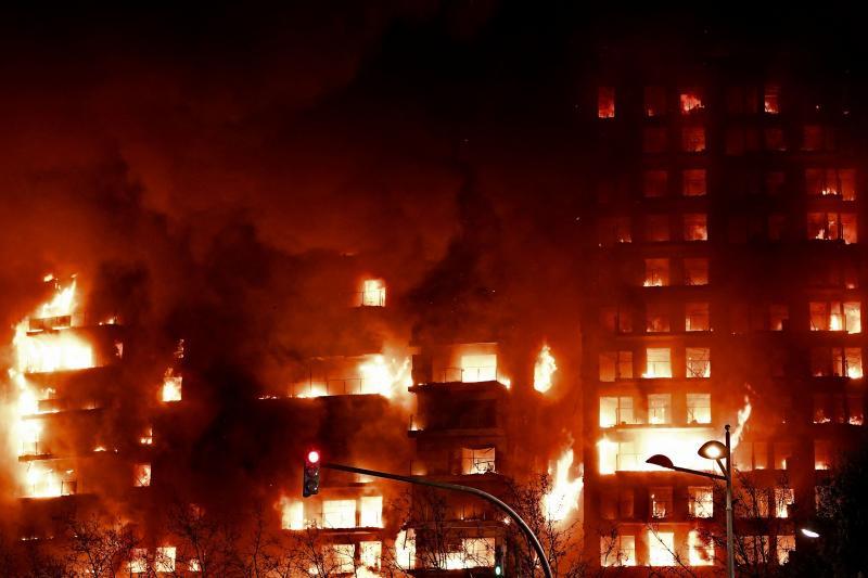 El edificio contaba con 138 viviendas repartidas en 14 plantas.