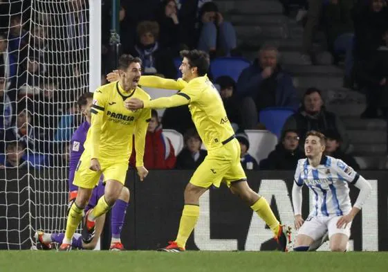 El Villarreal vence a la Real Sociedad y le hace dudar