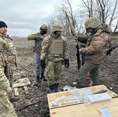 Un envejecido y agotado ejército intenta frenar a Rusia