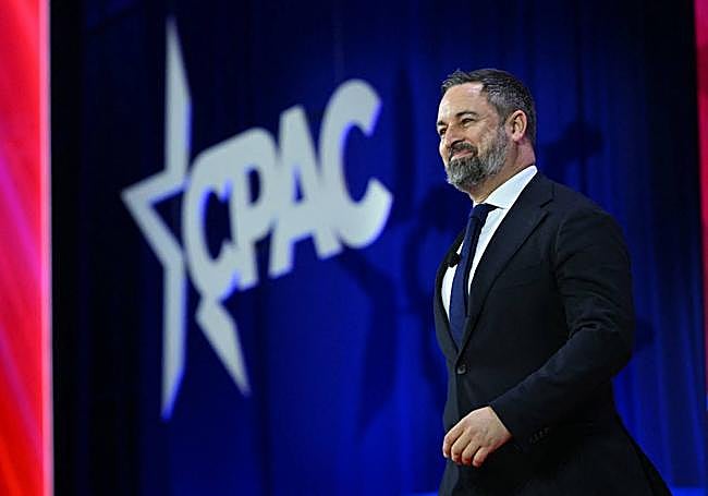 Santiago Abascal, líder de Vox, en la convención de los republicanos.