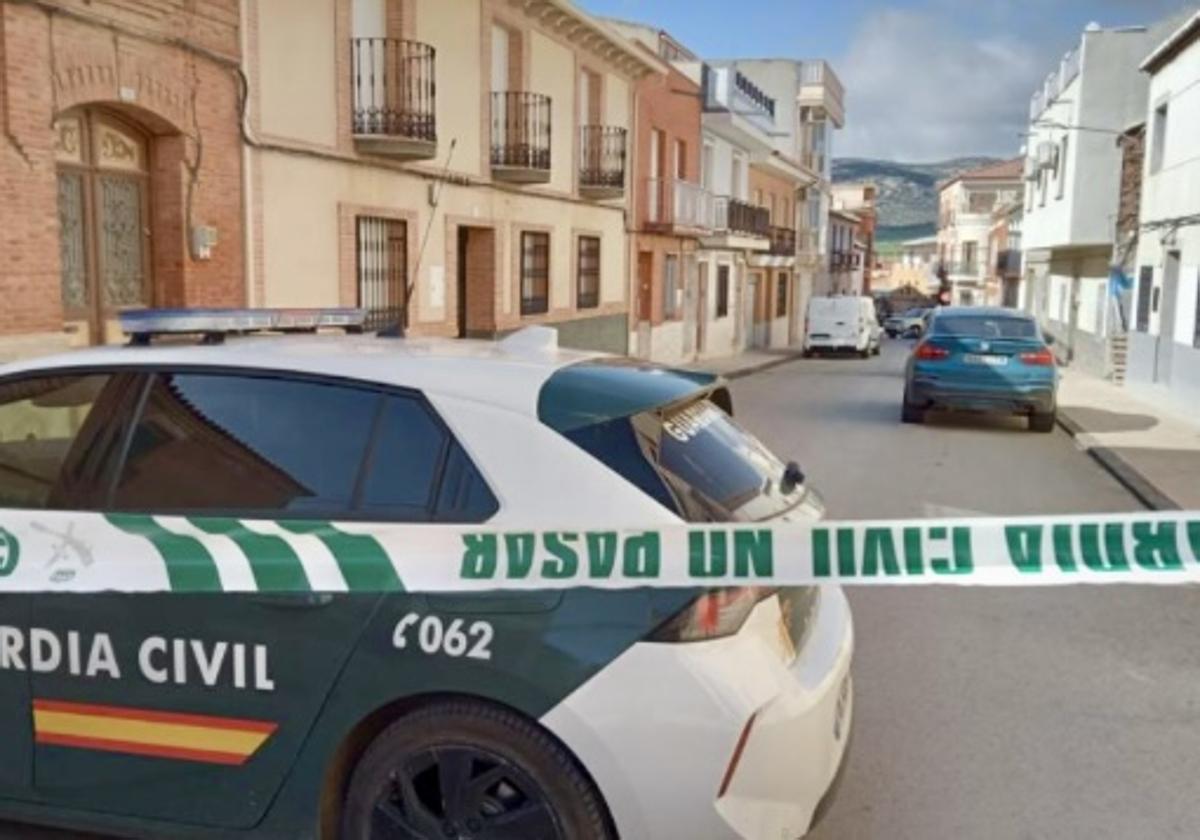 Un coche de la Guardia Civil en Aldea del Rey (Ciudad Real).