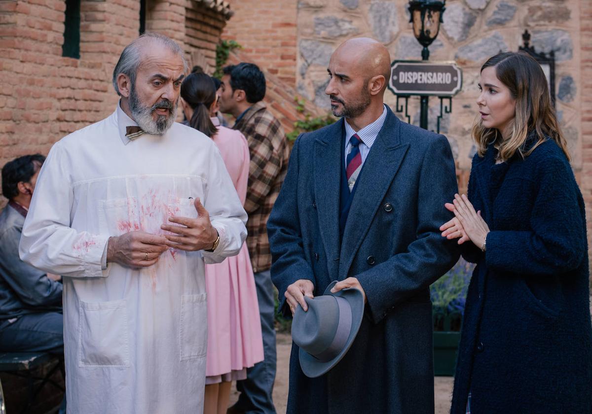 Escena de 'Sueños de libertad', con Alain Hernández y Natalia Sánchez, a la derecha.