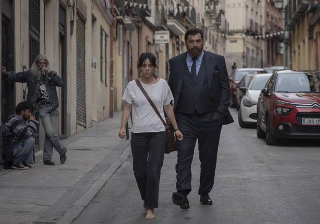 Vicky Luengo y Hovik Keuchkerian en 'Reina ROja'.