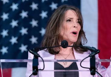 Marianne Williamson vuelve a la campaña ante la debilidad de Biden