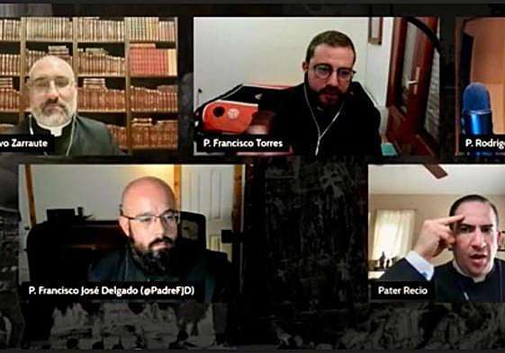 Un momento de la tertulia.