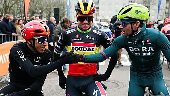 Egan Bernal muestra su poderío en la París-Niza