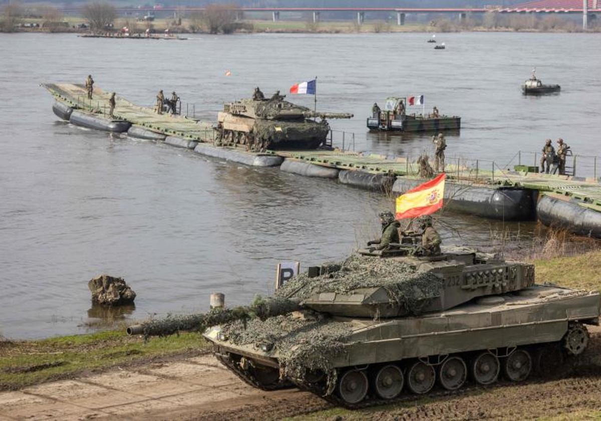 Un tanque Leopard español, en unas recientes maniobras de las fuerzas de la OTAN en Polonia.