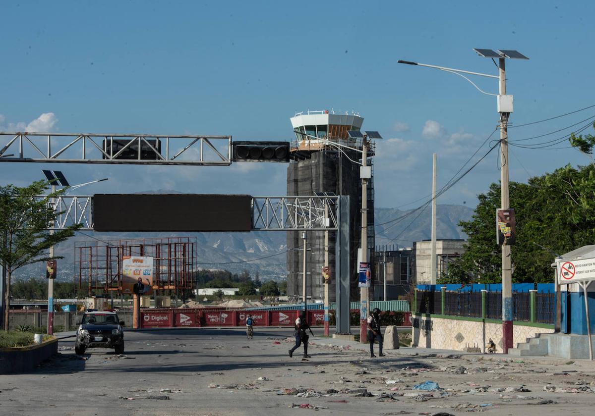 La semana pasada los grupos criminales ya intentaron atacar el aeropuerto de la isla.