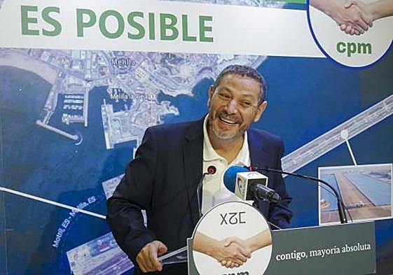 El líder de Coalición por Melilla Mustafá Aberchán, de 64 años, en un acto de partido.