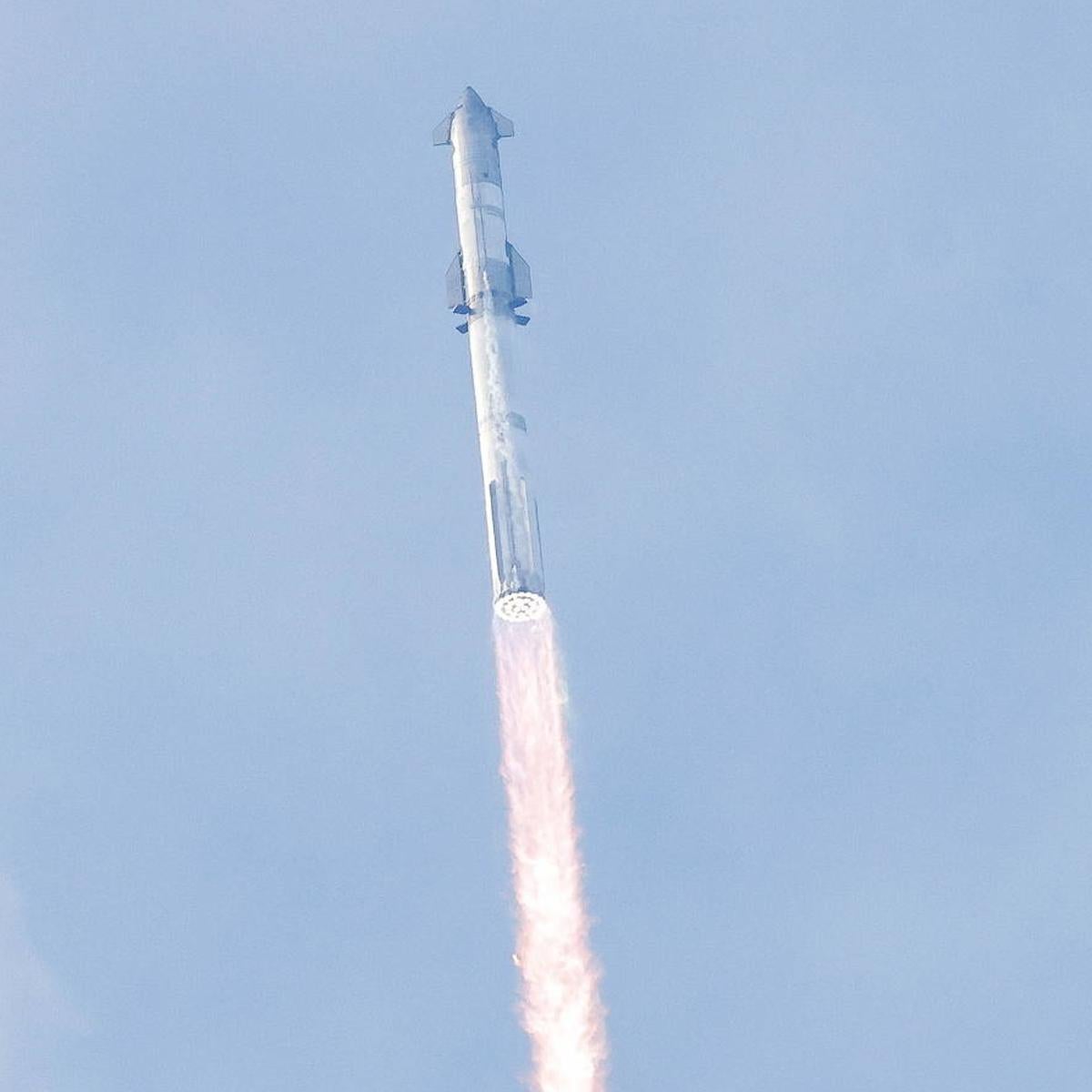 La 'Starship', en pleno vuelo.