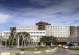 El hospital de Badajoz en uno de cuyos quirófanos se produjo el error médico.
