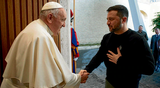 El papa Francisco y Volodímir Zelenski, el pasado mes de mayo en el Vaticano.