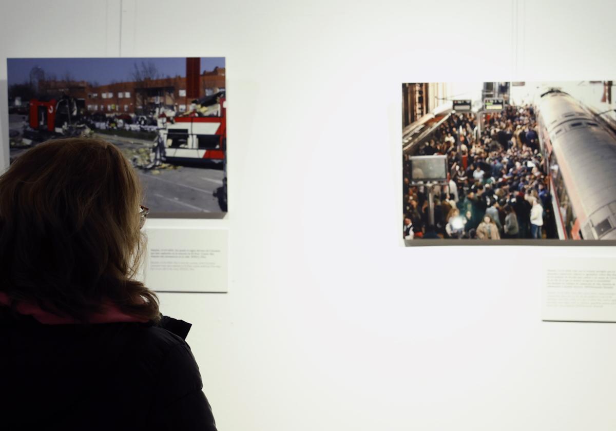 Inauguración de la muestra «20 años del 11M. Memoria de dolor y solidaridad»