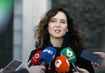 Ayuso admite que Hacienda investiga a su novio y acusa a Moncloa de una campaña de acoso a su familia