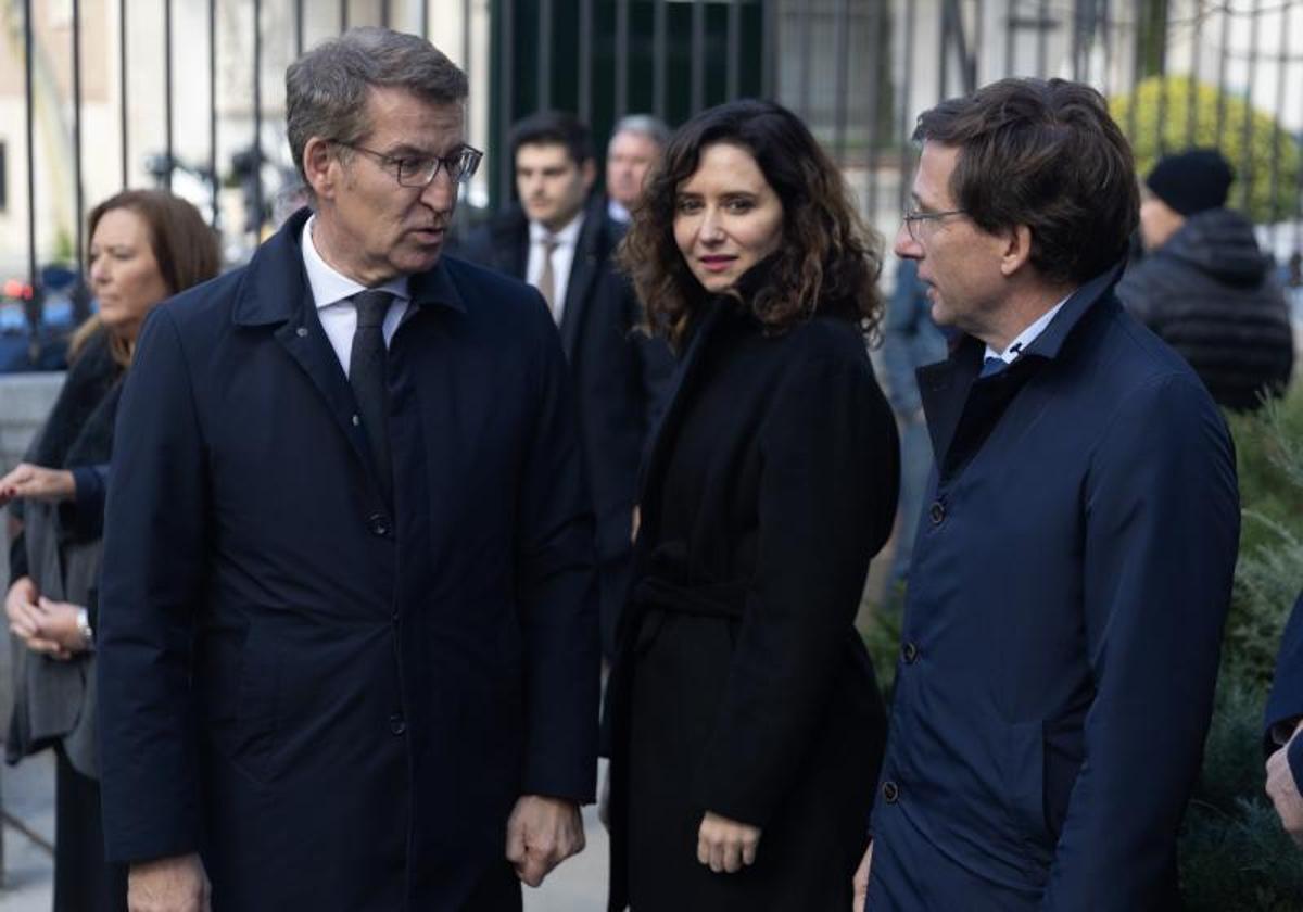 Alberto Núñez Feijóo, Isabel Díaz Ayuso y José Luis Martínez Almeida.