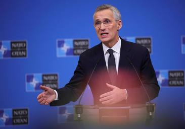 Stoltenberg advierte a la UE que los planes de Defensa y la coordinación militar son asunto suyo