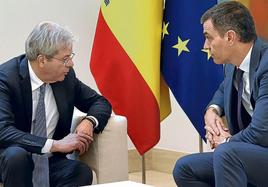 Pedro Sánchez recibió esta semana en Moncloa al comisario europeo de Economía, Paolo Gentiloni.