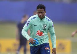 Endrick, durante un entrenamiento de la selección brasileña.