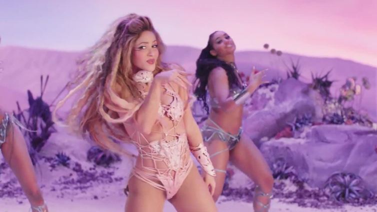 El último vídeo musical de Shakira & Cardi B - Punteria
