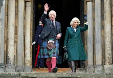 «Estamos orgullosos de su valentía», alaban Carlos III y la Reina Camila