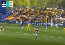 Mosquera da aire al Alcorcón y castiga al Oviedo