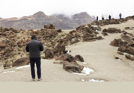 Nieve en el Teide a causa de la DANA que azota Canarias.