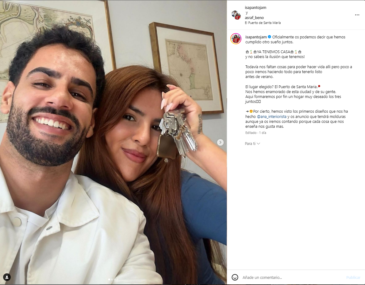 Isa Pantoja y Asraf Beno anunciando la compra de su casa.