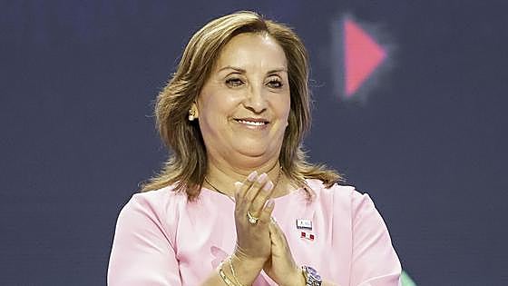 El Rolex de 19.000 dólares y la colección de joyas que ponen en entredicho a la presidenta de Perú