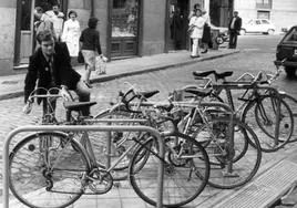 Aparcamiento de bicicletas en el centro de Madrid.