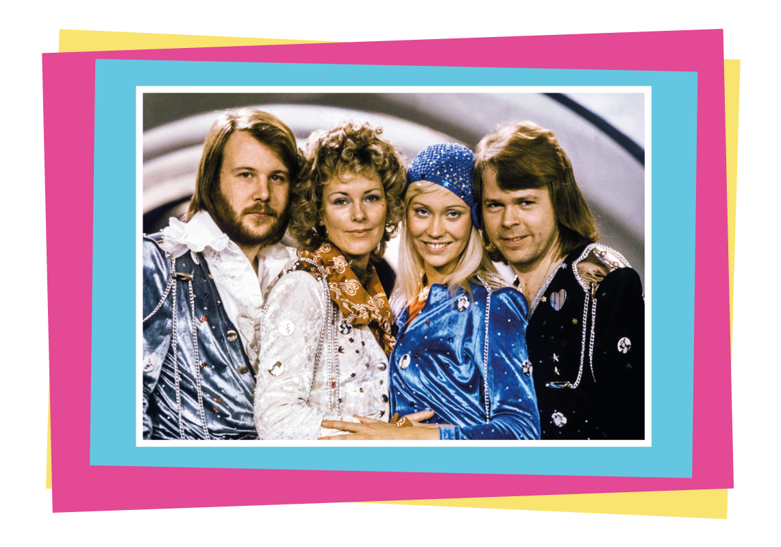 Benny Andersson, Anni-Frid Lyngstad, Agnetha Faltskog y Björn Ulvaeus posando tras ser seleccionados por Suecia para el Festival de Eurovisión con su «Waterloo».