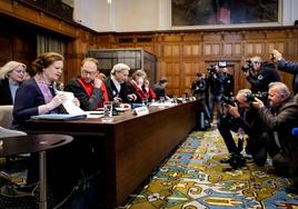 La jefa de la delegación alemana ante el Tribunal Internacional de Justicia de la ONU, Tania von Uslar Gleichen, durante la vista.