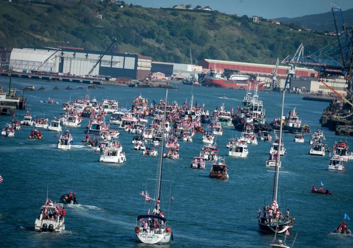 Imagen secundaria 1 - La fiesta de la gabarra asombra al mundo