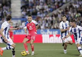 El Leganés salva el liderato ante el Espanyol con un polémico empate