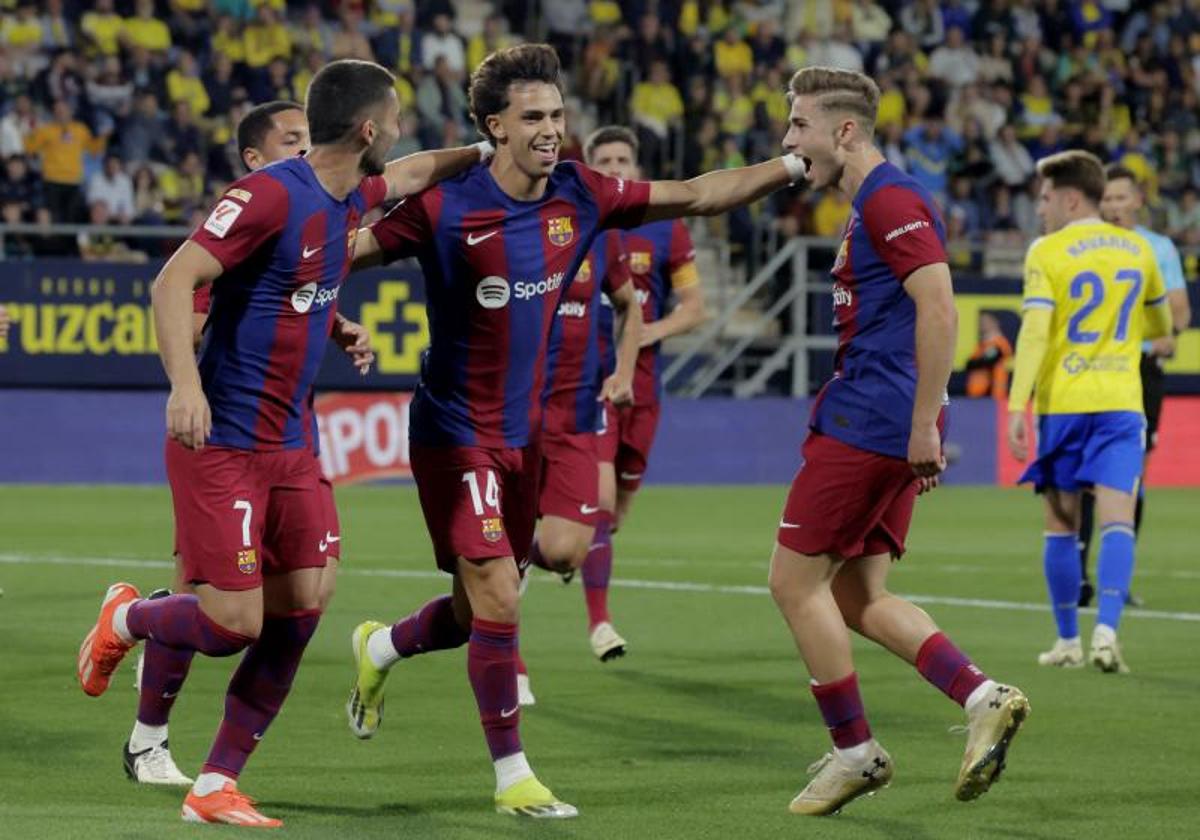 Joao Félix celebra el gol del triunfo del Barça en Cádiz.