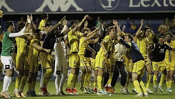 El Alcorcón respira y hunde al Villarreal B en el descenso